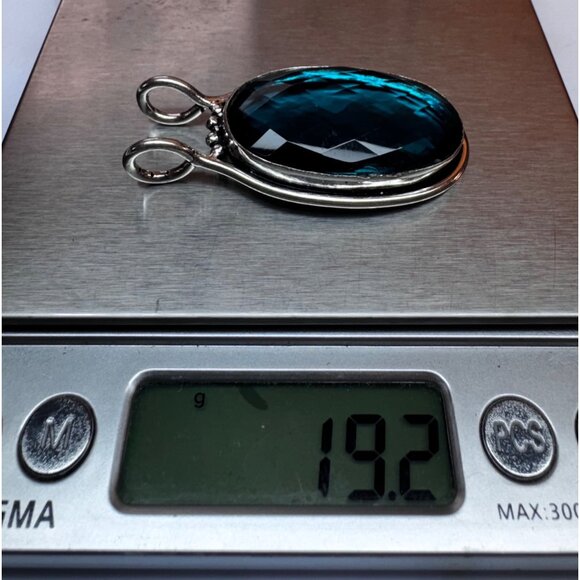 Estate 925 Sterling Silver Blue Faceted Oval Pendant Necklace 19.2g Large - Picture 8 of 9
